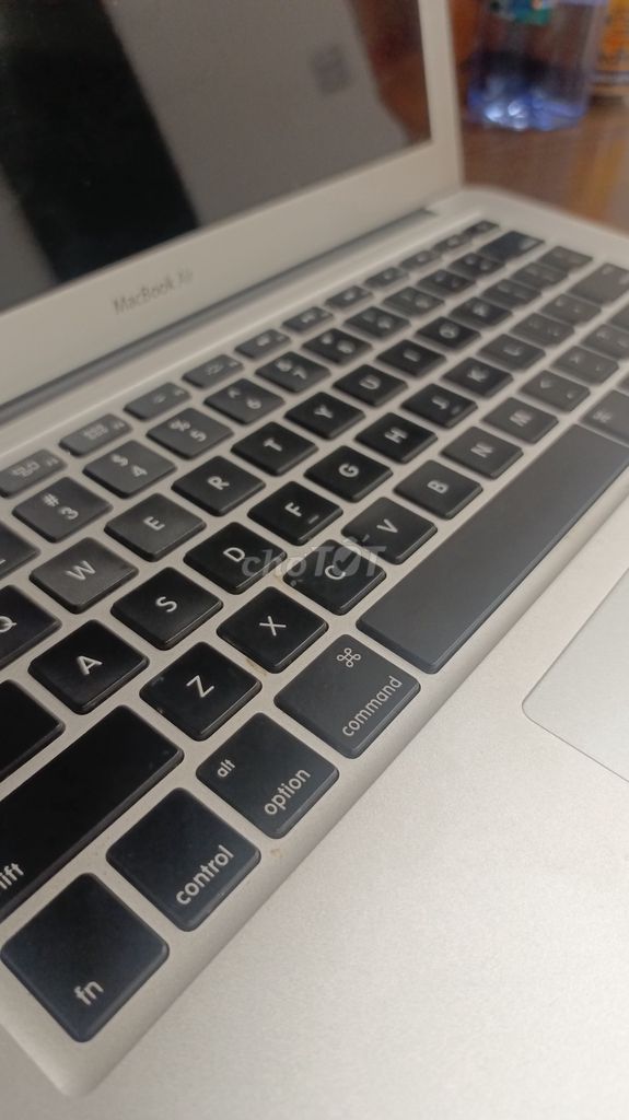 Apple MacBook Air 2017 i7 8GB. Mua bán Laptop tại Quận Tây Hồ Hà Nội được đăng bởi Edichka1  hình 1