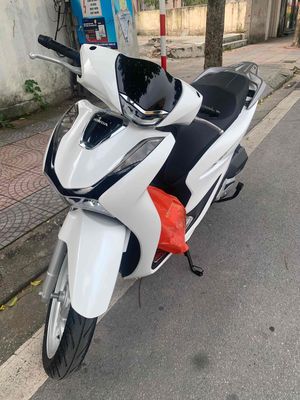 Honda Sh 125 2022. Mua bán Xe máy tại Quận Long Biên Hà Nội được đăng bởi Đức Triệu
