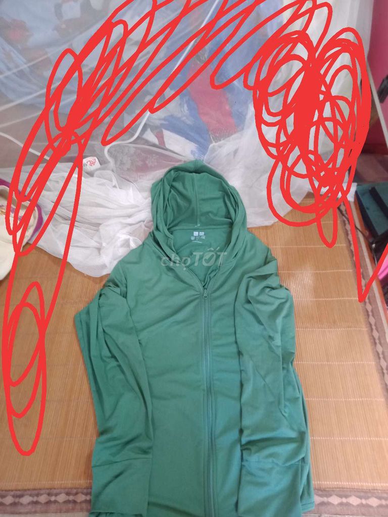 quan điểm về Áo chống nắng Uniqlo. Mua bán Quần áo tại Quận Cầu Giấy Hà Nội được đăng bởi Hoathienly hình 1