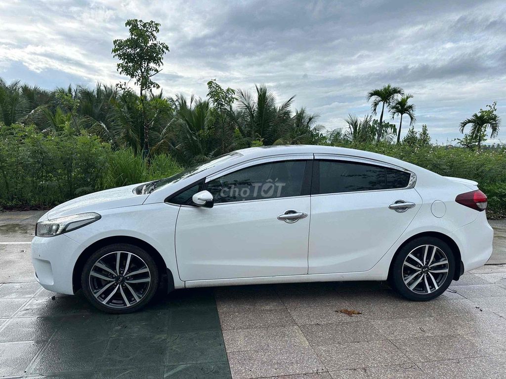 Kia Cerato 2016 Белый 75000 км