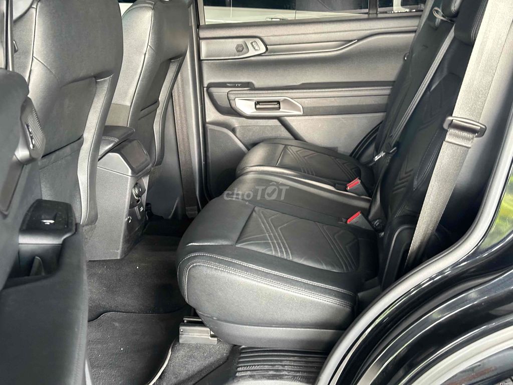 Ford Everest 2022 Titanium 2.0L AT 4x2 - 28000 km. Mua bán Ô tô tại Quận Tân Phú Tp Hồ Chí Minh được đăng bởi FORD BẾN THÀNH ĐẠI LÝ CHÍNH HÃNG  hình 7