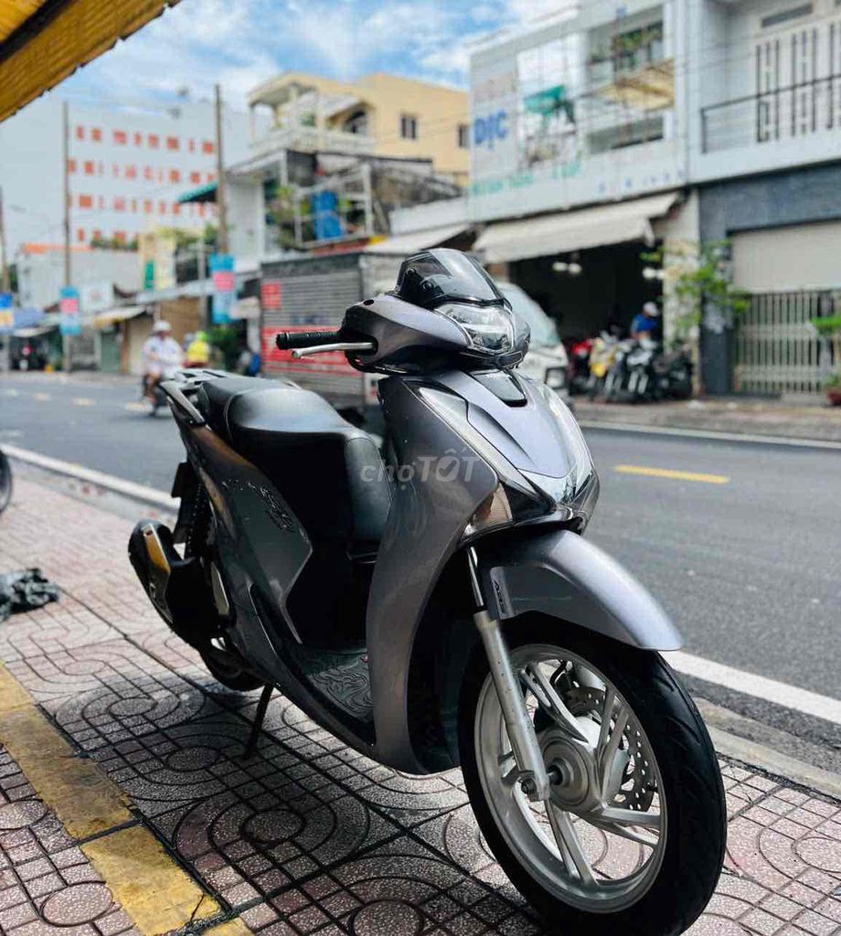 SHVN150 ABS 2018 BSTP - XE CỌP SIÊU ĐẸP - NỢ XẤU. Mua bán Xe máy tại Quận 8 Tp Hồ Chí Minh được đăng bởi XE MÁY NGUYỄN MINH SƠN hình 3