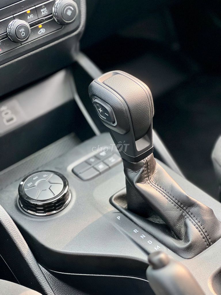 Ford Ranger 2024 XLS 2.0L 4x4 AT 1700 km siêu lướt. Mua bán Ô tô tại Quận 7 Tp Hồ Chí Minh được đăng bởi Chợ Tôt Xe Official Mall hình 8