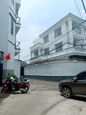 SIÊU PHẨM HXH 3TẦNG ĐẸP ĐƯỜNG10 LINH XUÂN, CHUẨN HOÀN CÔNG, NHỈNH 5 TỶ. Mua bán nhà ở tại Thành phố Thủ Đức Tp Hồ Chí Minh được đăng bởi nguyễn thị ánh nguyệt