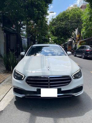 Bán xe Gia đình E200 Exclusive bản V1 - 11900 km. Mua bán Ô tô tại Quận 4 Tp Hồ Chí Minh được đăng bởi tuấn