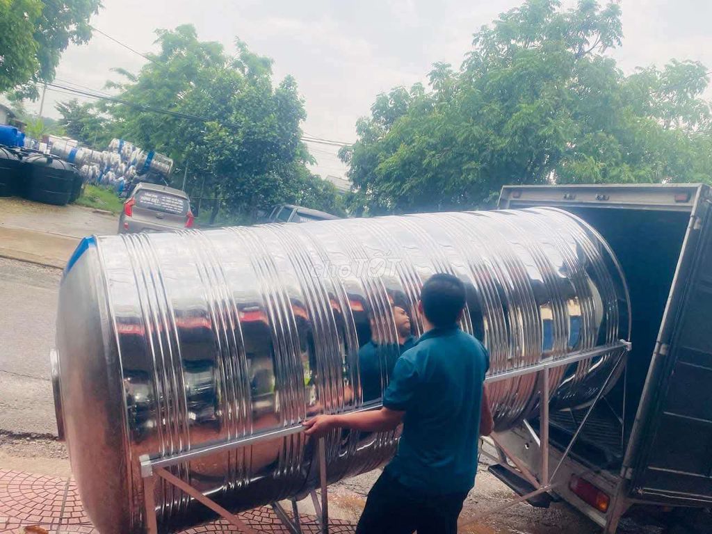 Bồn nước thanh lý các bác ơi. Mua bán Thiết bị vệ sinh, nhà tắm tại Quận Ba Đình Hà Nội được đăng bởi tk 681 hình 1