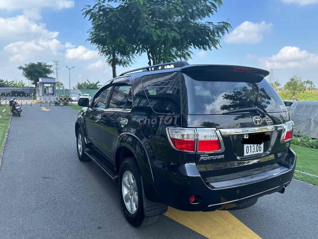 Toyota Fortuner 2012 số tự động 1 chủ mua mơi