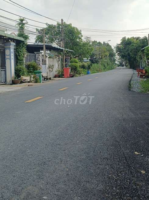 NHÀ MT THÔNG DT 11×24M XÃ TÂN PHÚ TRUNG