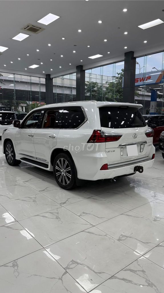Lexus LX570 2016, nhập Trung Đông, một chủ từ mới.. Mua bán Ô tô tại Quận Bắc Từ Liêm Hà Nội được đăng bởi Mr Hợi  hình 2