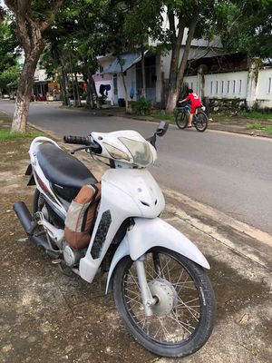 Xe đi làm giá tốt. Mua bán Xe máy tại Quận Liên Chiểu Đà Nẵng được đăng bởi Thiên Long