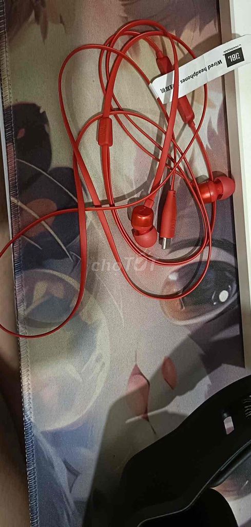 Tai nghe có dây JBL Đỏ. Mua bán Tivi, Âm thanh tại Quận Bình Thạnh Tp Hồ Chí Minh được đăng bởi Nguyễn Chí Cường hình 1