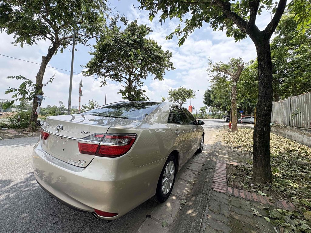 Toyota Camry 2016 2.0E - 86000 km. Mua bán Ô tô tại Quận Hai Bà Trưng Hà Nội được đăng bởi Bùi hiển hình 3