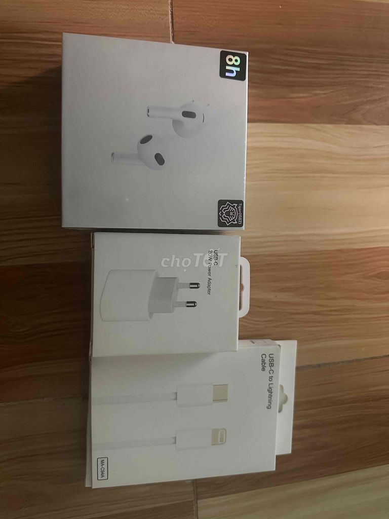 Tai nghe Apple AirPods Pro Trắng Mới. Mua bán Tivi, Âm thanh tại Thị xã Bến Cát Bình Dương được đăng bởi Ngô Hằng hình 1