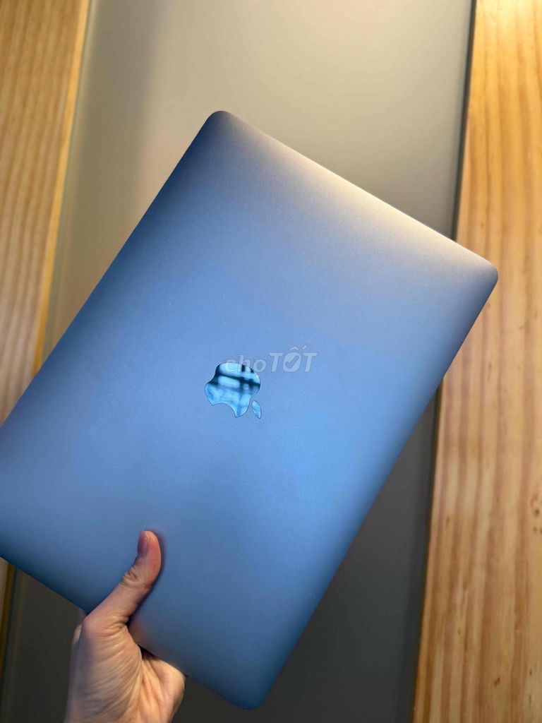 Apple MacBook Air M1 13.3 inch 8GB/256GB. Mua bán Laptop tại Thành phố Đà Lạt Lâm Đồng được đăng bởi Thùy Dung hình 1