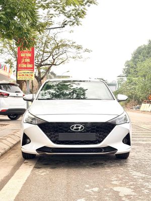 Hyundai Accent Trắng 5 chỗ