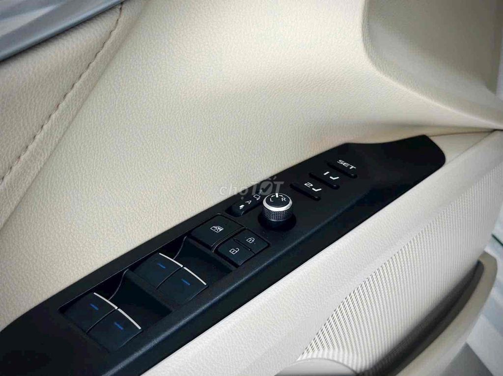 Ford Ranger Wildtrak 2024 Siêu đẹp. Mua bán Ô tô tại Thành phố Thủ Đức Tp Hồ Chí Minh được đăng bởi Nguyen Trung hình 4