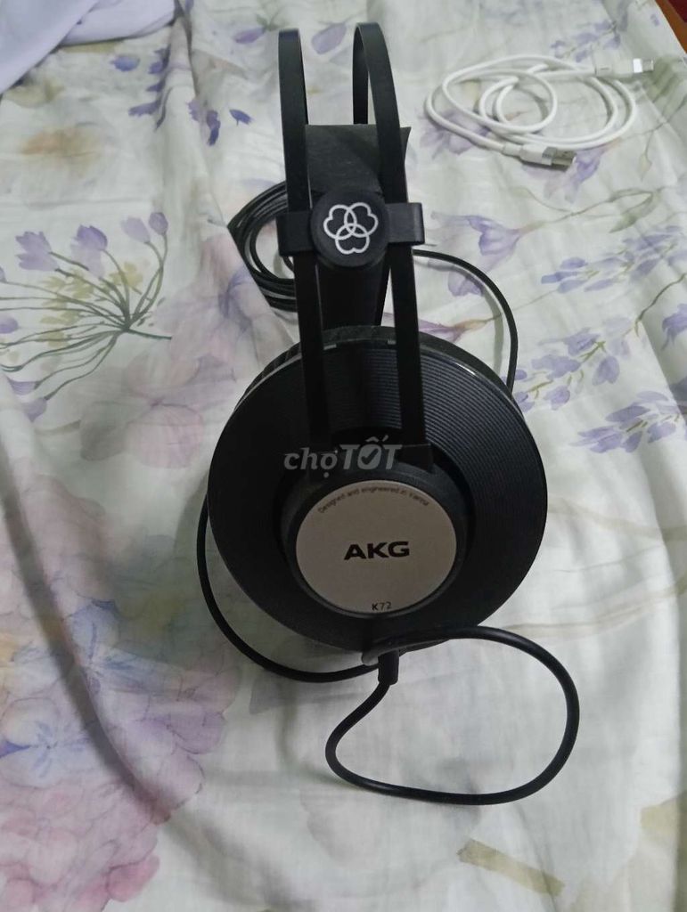 Tai nghe AKG K72 Đen Chưa sử dụng. Mua bán Tivi, Âm thanh tại Quận Bình Tân Tp Hồ Chí Minh được đăng bởi Nhựt Vy hình 1