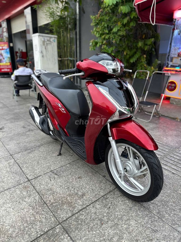 Honda SH 125i ABS 2019 Đỏ 11000 km. Mua bán Xe máy tại Quận Tân Phú Tp Hồ Chí Minh được đăng bởi VÕ MINH HẬU hình 2