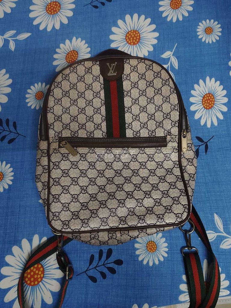 Túi đeo hiệu Levi's. Mua bán Túi xách tại Quận 8 Tp Hồ Chí Minh được đăng bởi Tùng Nguyên  hình 1