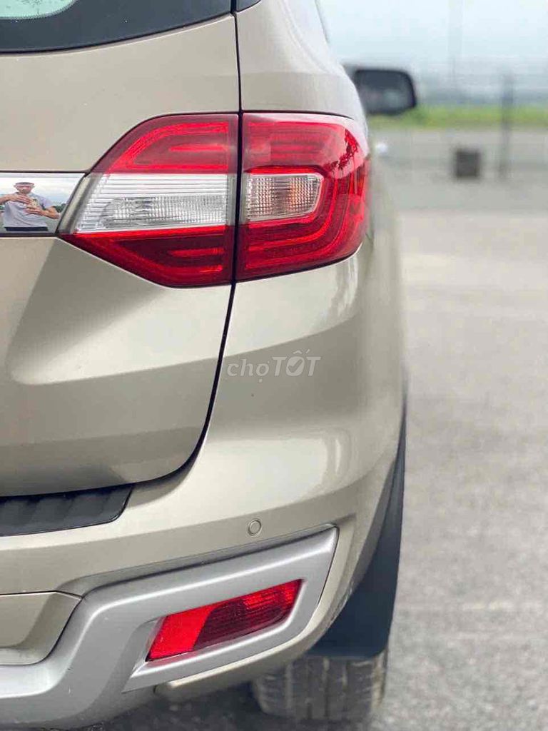 Ford Everest 2020 Titanium 2.0L AT 4x2 - 97000 km. Mua bán Ô tô tại Quận Nam Từ Liêm Hà Nội được đăng bởi Lưu quang kiên hình 12