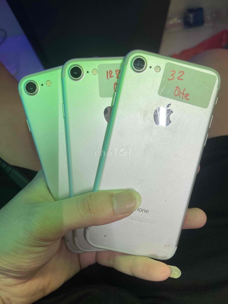 iPhone 7 128GB Đen Trắng. Mua bán Điện thoại tại Quận Đống Đa Hà Nội được đăng bởi Hoàng hình 1