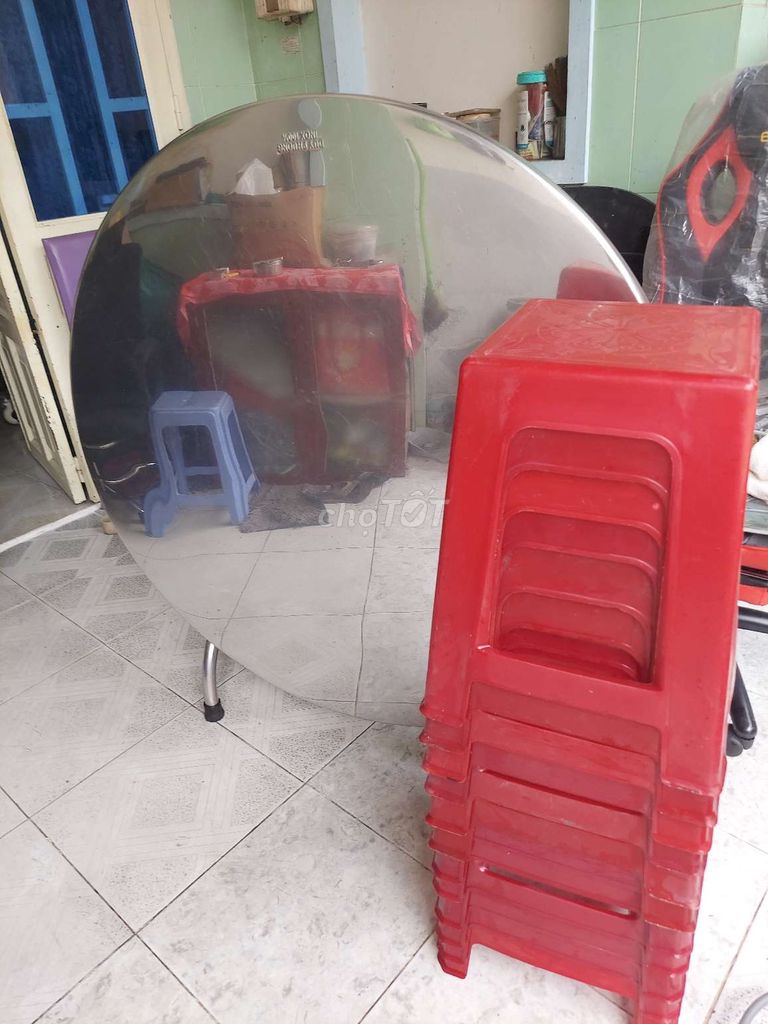 Bàn TRÒN 1m2 + 12 Ghế Nhựa,  Ghế THƯ GIÃN!. Mua bán Bàn ghế tại Huyện Hóc Môn Tp Hồ Chí Minh được đăng bởi Nhut Nguyen hình 1