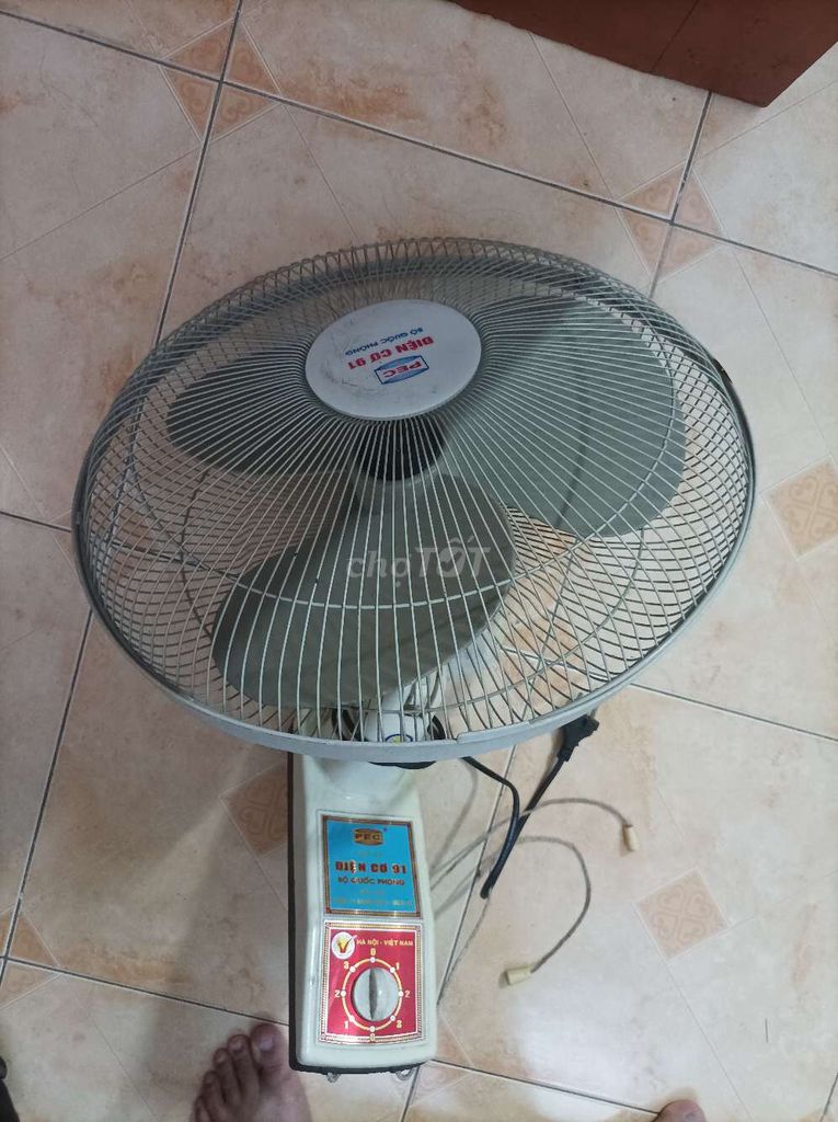 Quạt treo tường Điện Cơ 91 Trắng Đã sử dụng. Mua bán Quạt tại Quận Hai Bà Trưng Hà Nội được đăng bởi Hien hình 1