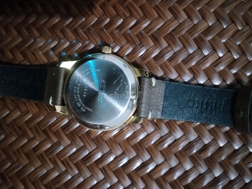 Đồng hồ Seiko Nam Thép không gỉ Vàng. Mua bán Đồng hồ tại Huyện Tam Dương Vĩnh Phúc được đăng bởi Giang Hà văn hình 1