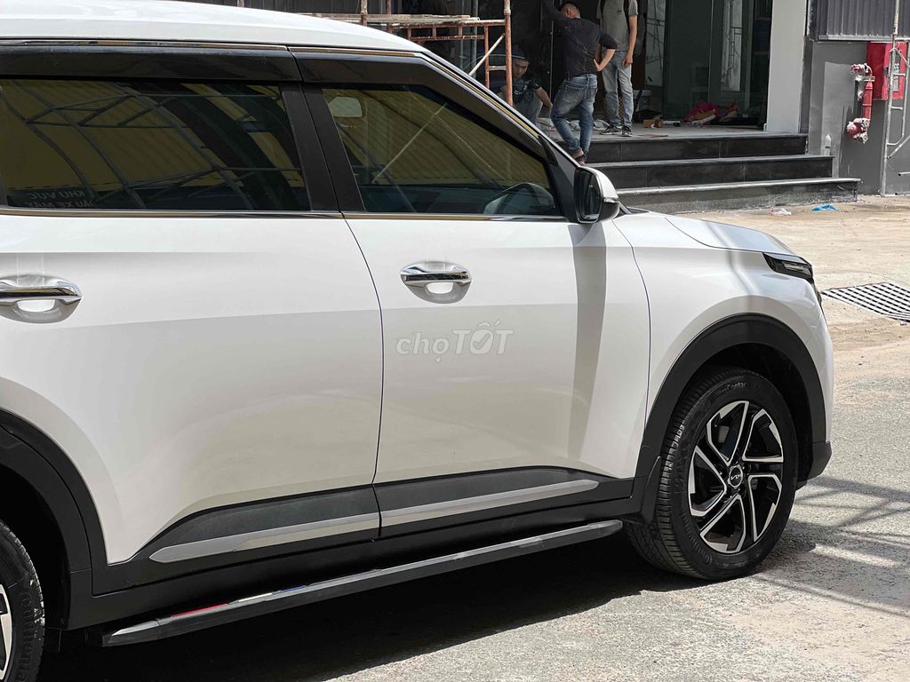 Kia Carens 2023 1.5G IVT - 24000 km. Mua bán Ô tô tại Quận Tân Phú Tp Hồ Chí Minh được đăng bởi Nguyễn Tân Xe Lướt  hình 4