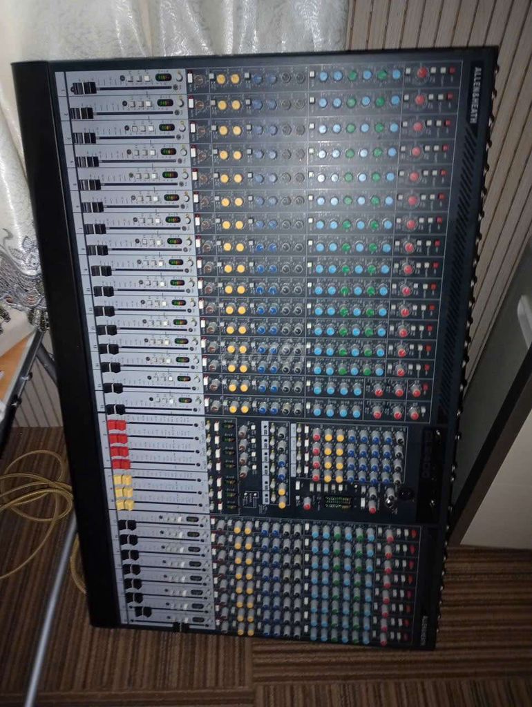 Bàn trộn âm thanh Allen & Heath. Mua bán Tivi, Âm thanh tại Huyện Bình Chánh Tp Hồ Chí Minh được đăng bởi manly hình 1