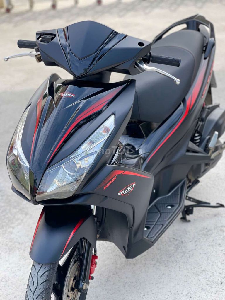 2017 Honda Airblade 125cc mới 98%