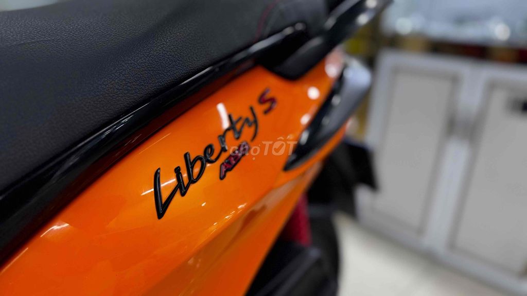 Libety S125 Màu Cam Hot Chính chủ 1 chủ mua 2022. Mua bán Xe máy tại Quận Phú Nhuận Tp Hồ Chí Minh được đăng bởi VESPA  PIAGGIO BẢO HƯNG Vespa cũ trả góp  hình 6