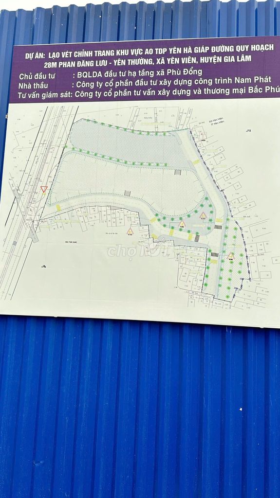 Дом в центре поселка Йенвьен от собственника