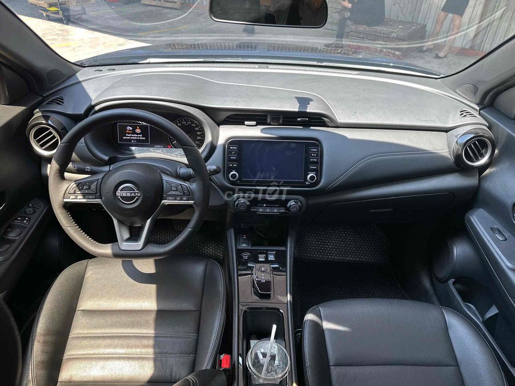 Nissan Kicks 2023 e-Power V - 25000 km. Mua bán Ô tô tại Quận Tân Phú Tp Hồ Chí Minh được đăng bởi Thuý Thanh hình 11