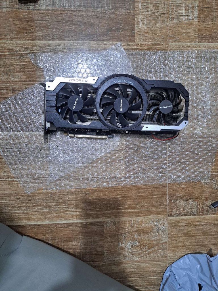 Card đồ họa RX 580 8GB 3 quạt có LED. Mua bán Linh kiện (RAM, Card...) tại Huyện Phú Riềng Bình Phước được đăng bởi Hoàng Phú hình 1