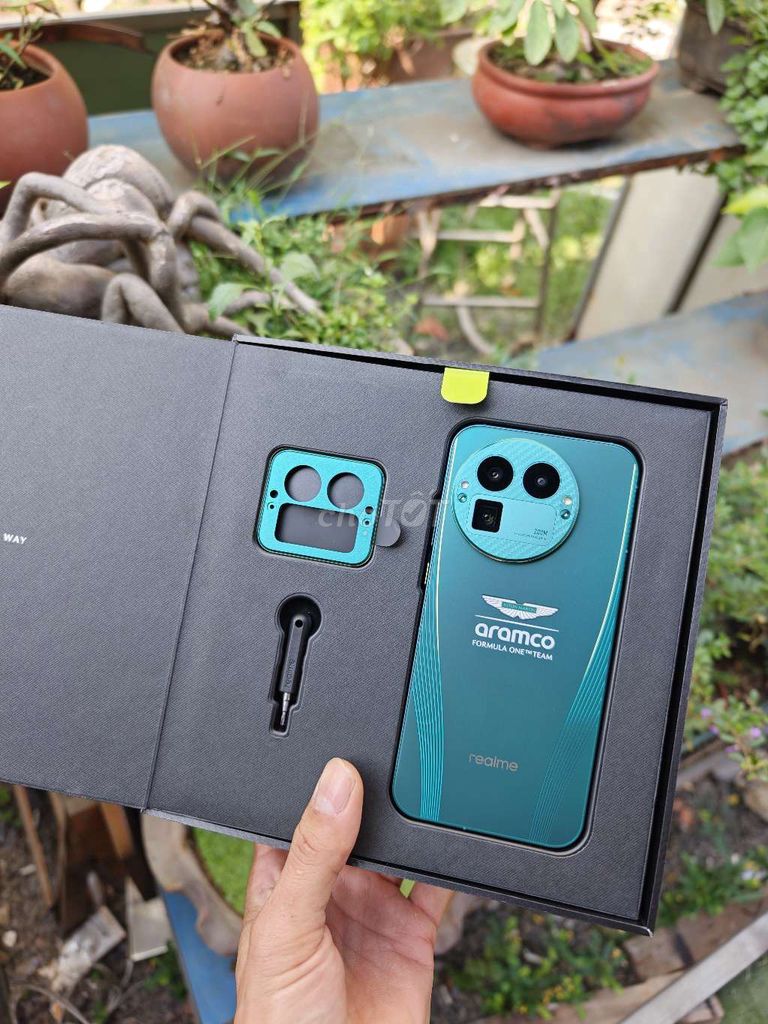 Realme Gt8 Pro Aston Marti Limited edition. Mua bán Điện thoại tại Quận Bình Tân Tp Hồ Chí Minh được đăng bởi Thái Bình Dương hình 1
