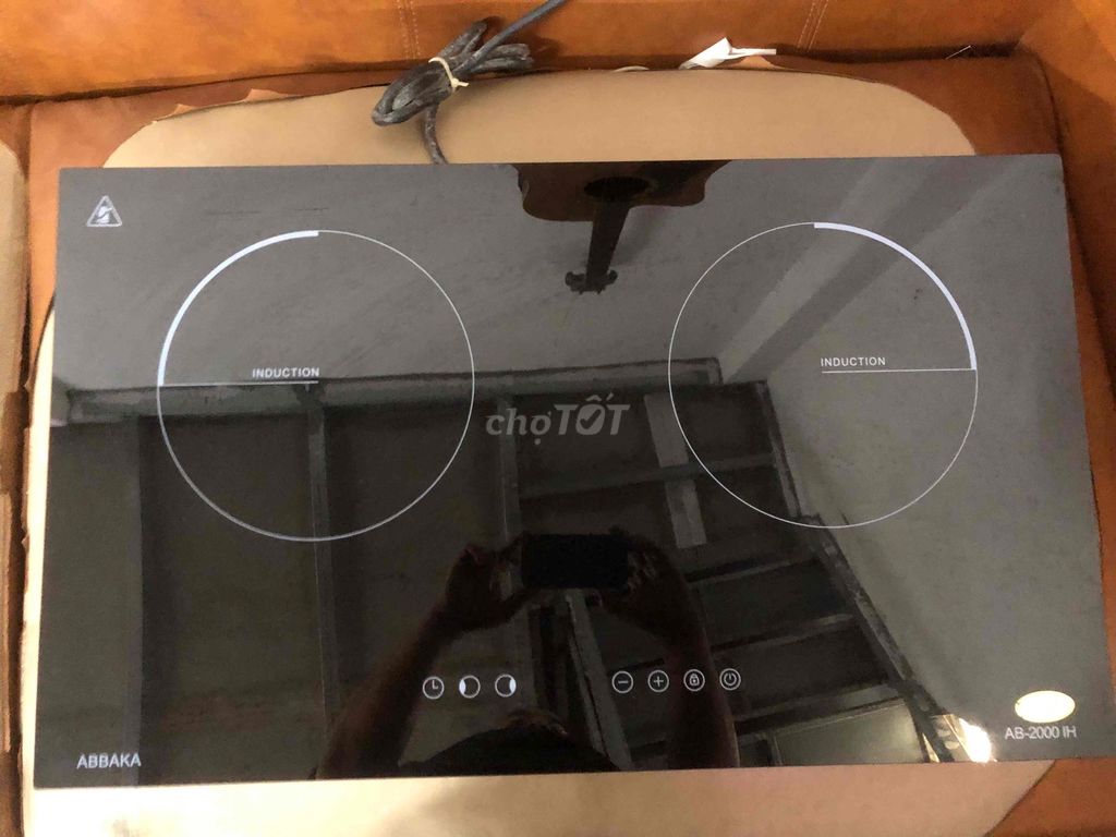 Bếp từ ABBAKA AB-2000 IH Đen. Mua bán Bếp, lò, đồ điện nhà bếp tại Quận Hà Đông Hà Nội được đăng bởi Điện Lạnh Bách Khoa hình 1