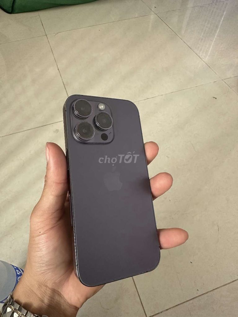 iPhone 14 Pro bán hoặc giao lưu . Mua bán Điện thoại tại Thành phố Buôn Ma Thuột Đắk Lắk được đăng bởi Táo Khuyết hình 1