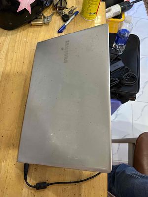 Samsung Laptop Intel Pentium 4GB/128GB