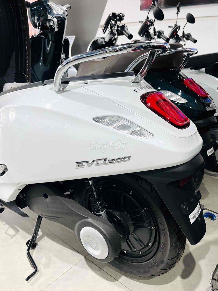 SẴN EVO 200 KHU VỰC HỒ CHÍ MINH. Mua bán Xe máy tại Quận Tân Phú Tp Hồ Chí Minh được đăng bởi Misha hình 3