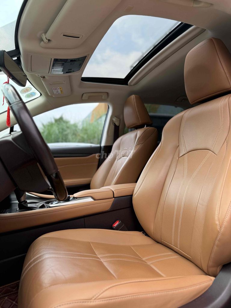 Lexus RX 2019 300 - 55000 km. Mua bán Ô tô tại Thành phố Thủ Đức Tp Hồ Chí Minh được đăng bởi Lê Nhường hình 5