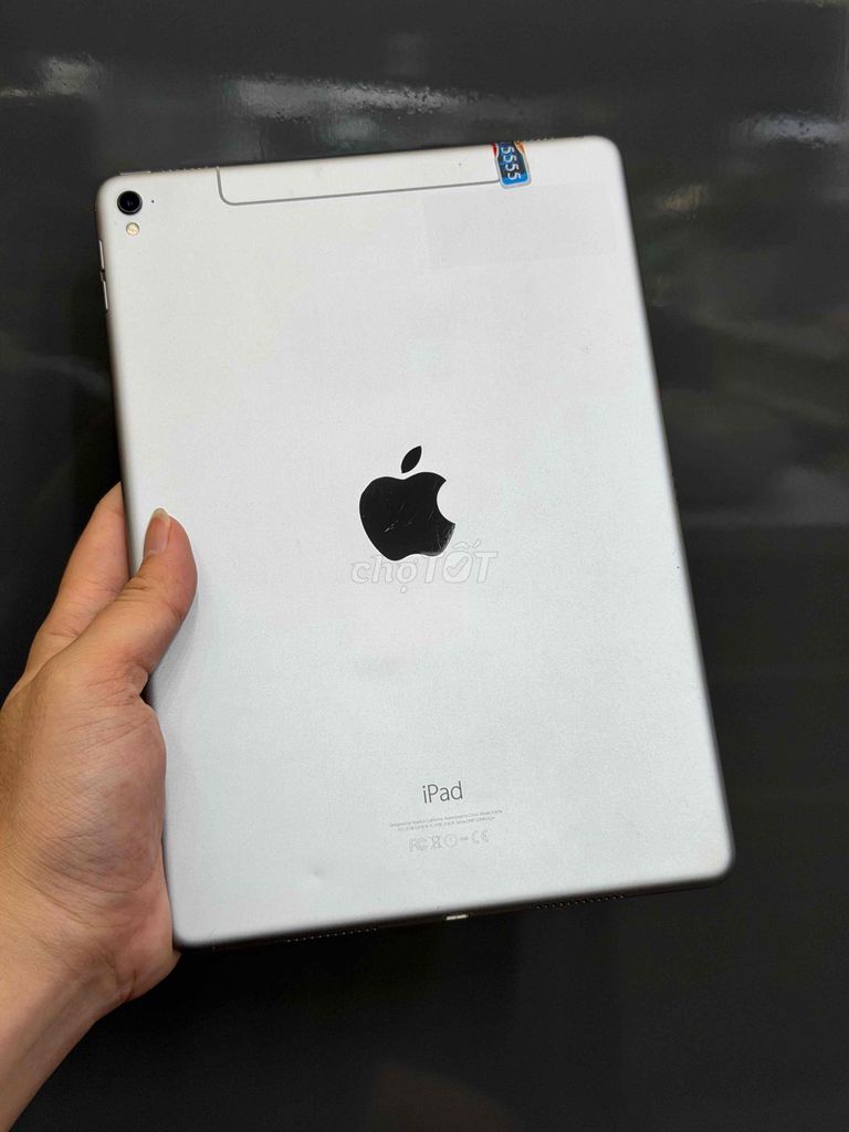 iPad Pro 9.7 128GB Wifi + 4G Bạc Pin 96 đẹp 99%. Mua bán Máy tính bảng tại Quận Ninh Kiều Cần Thơ được đăng bởi Quý Mobile Cần thơ hình 1