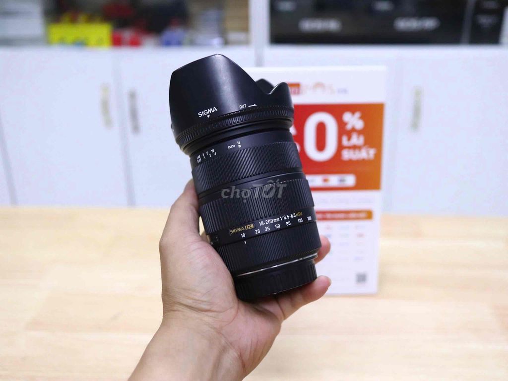 Bán lens Sigma 18-200 for canon Lens đẹp kính đẹp.