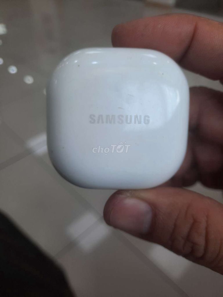 Hộp sạc tai nghe Samsung Buds 2 Pro Trắng. Mua bán Tivi, Âm thanh tại Quận Bình Tân Tp Hồ Chí Minh được đăng bởi Đức Nguyễn hình 1