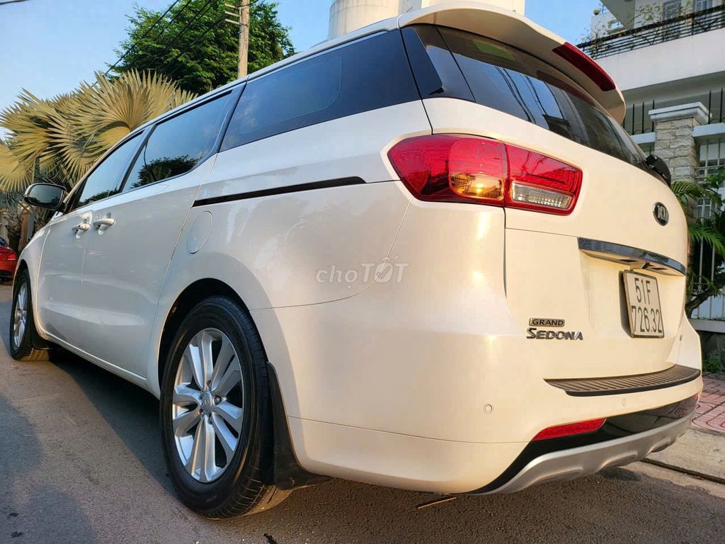 Kia Sedona 2016 Luxury 78.000km. Mua bán Ô tô tại Quận 10 Tp Hồ Chí Minh được đăng bởi Anh Thanh hình 10