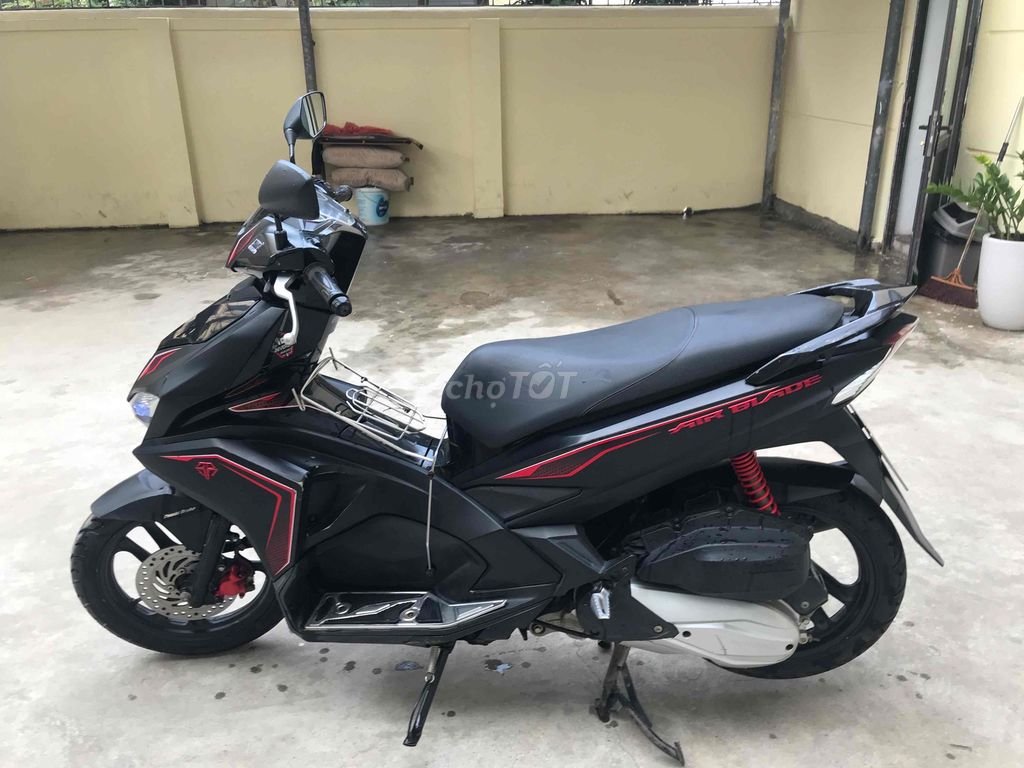 xe honda Airblade. Mua bán Xe máy tại Huyện Quốc Oai Hà Nội được đăng bởi Hưng Bệu hình 3