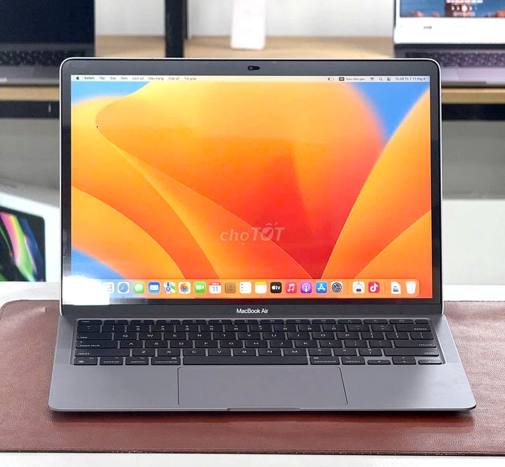 MacBook Air M1: Chip M1/8GB/256GB/Nguyên Zin. Mua bán Laptop tại Quận Hải Châu Đà Nẵng được đăng bởi TTCenter 484 NÚI THÀNH hình 1
