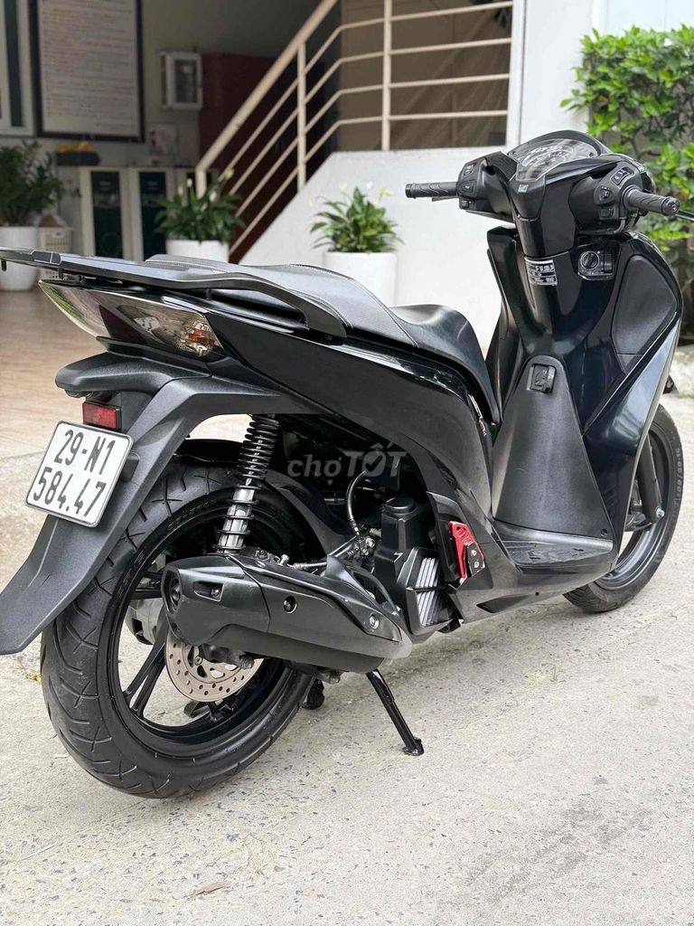 Cần bán Sh 2019, smartkey, biển Hà Nội. zin 100%. Mua bán Xe máy tại Quận Nam Từ Liêm Hà Nội được đăng bởi E Thuý hình 7