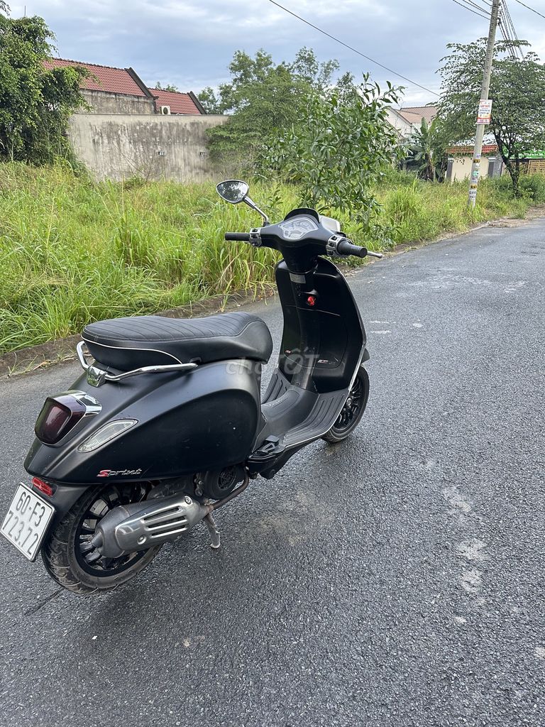 Piaggio Vespa Sprint 2020 Đen 18000 km. Mua bán Xe máy tại Thành phố Biên Hòa Đồng Nai được đăng bởi Duy Tran hình 7