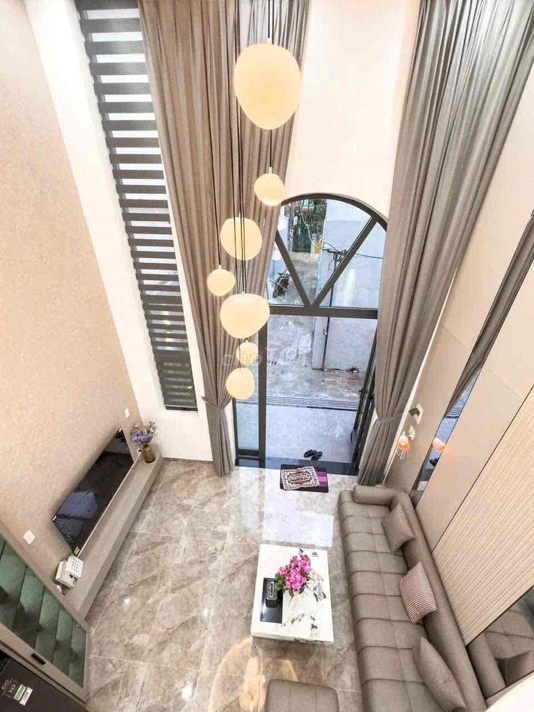 Modern 3-storey house in an alley off Trần Cao Vân — photo 11